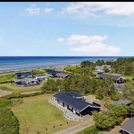 Lovely Summer House 50 Meters From The Dom wakacyjny Glesborg