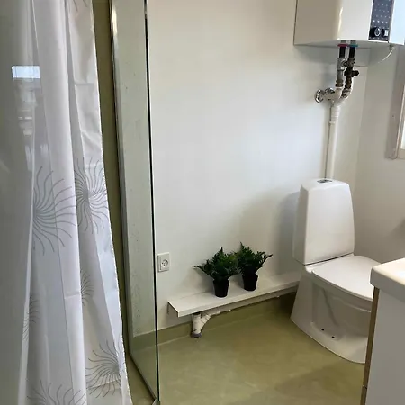 Lovely Summer House 50 Meters From The * Glesborg